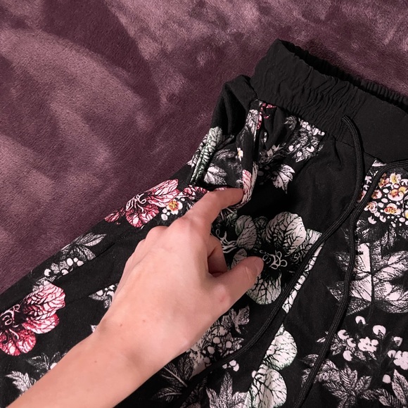 Joggers - Picture 4 of 7